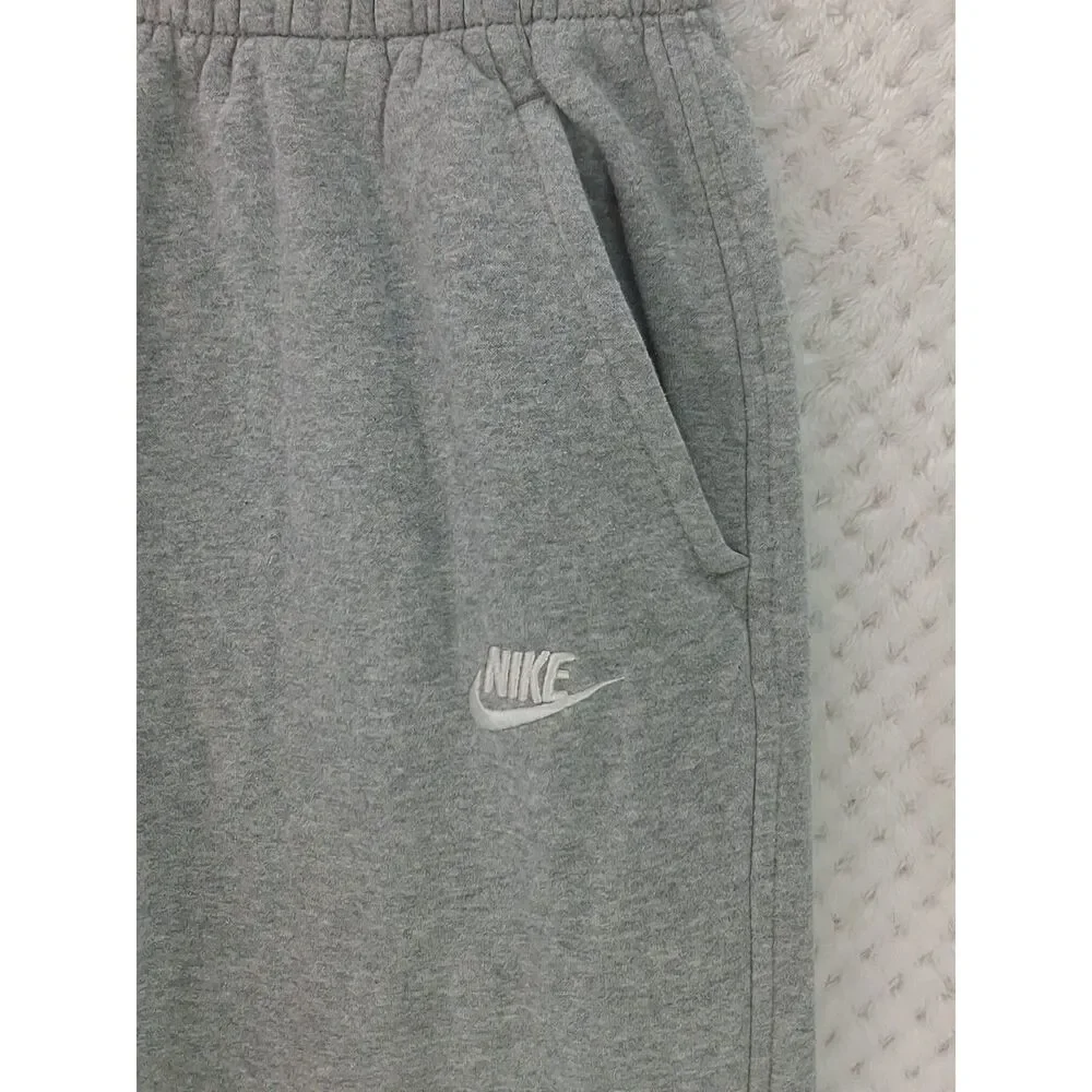 Nike Sportswear Club Fleece Sweatpants Youth Medium Heather Gray